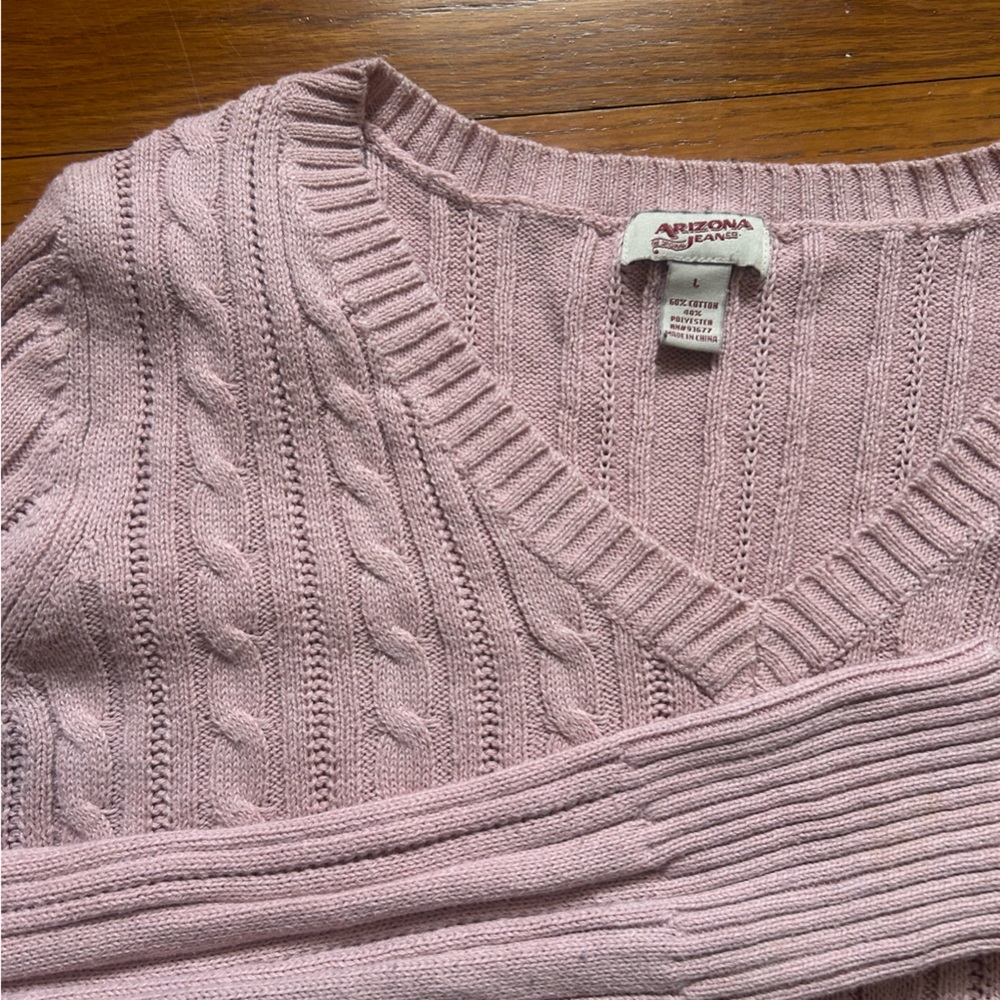 Arizona Pink V-Neck Sweater with Cable Knit Design